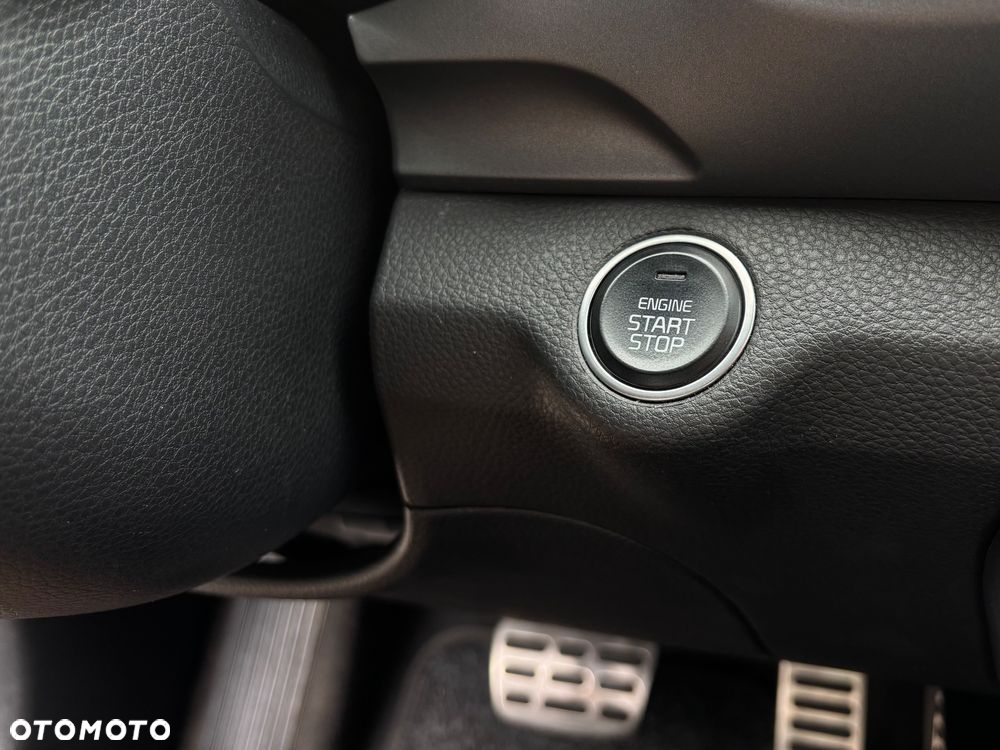 Kia Stonic 1.0 T-GDI DCT OPF Platinum Edition - 19