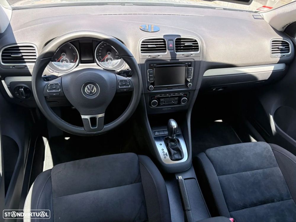 VW Golf 2.0 TDi Highline DSG - 29