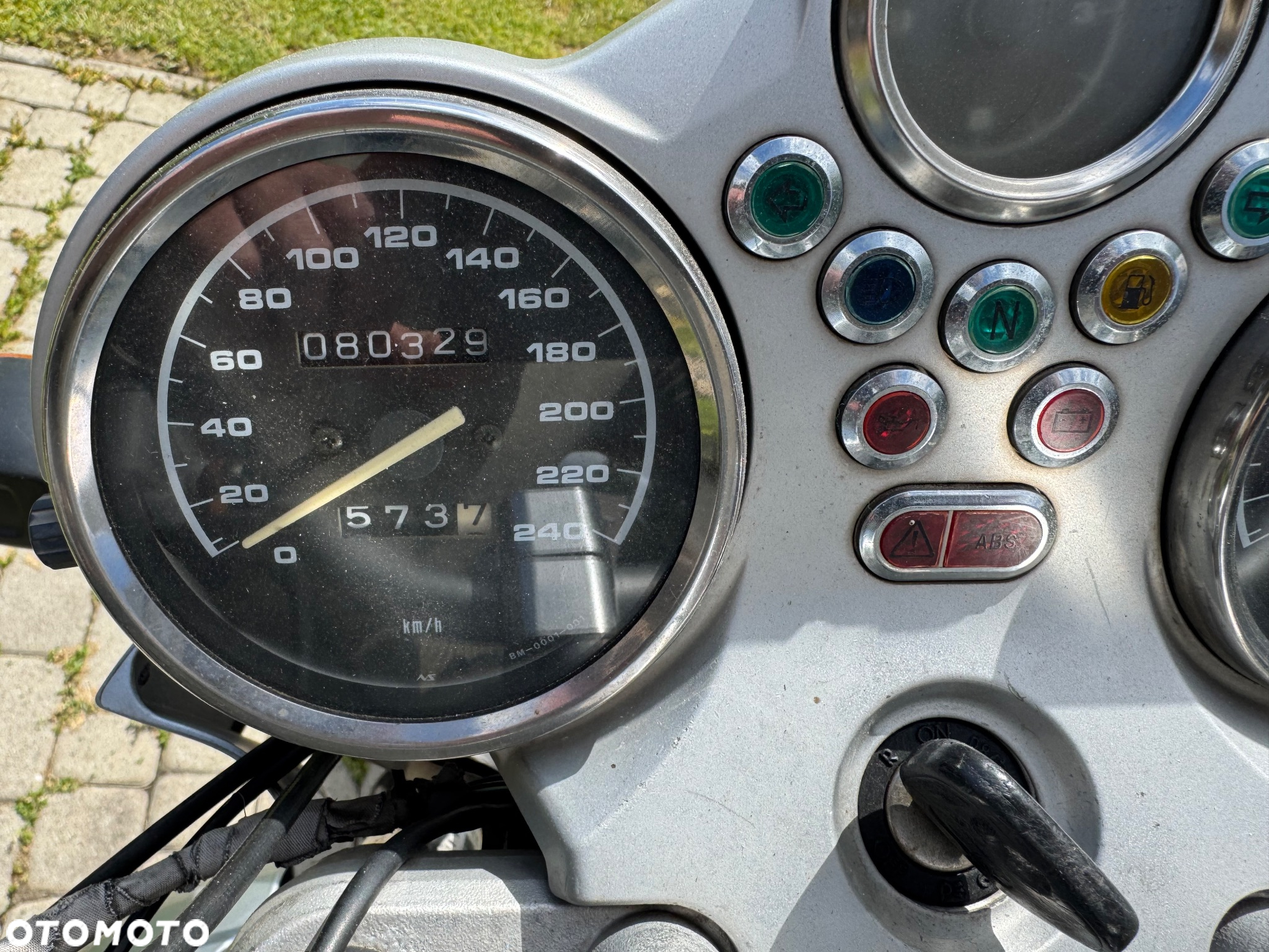 BMW R - 8