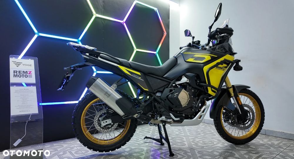 VOGE 800 Rally - 2