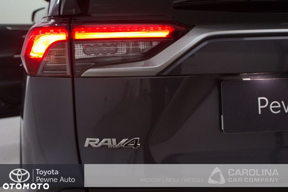 Toyota RAV4 - 18