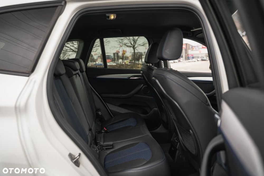 BMW X1 - 33