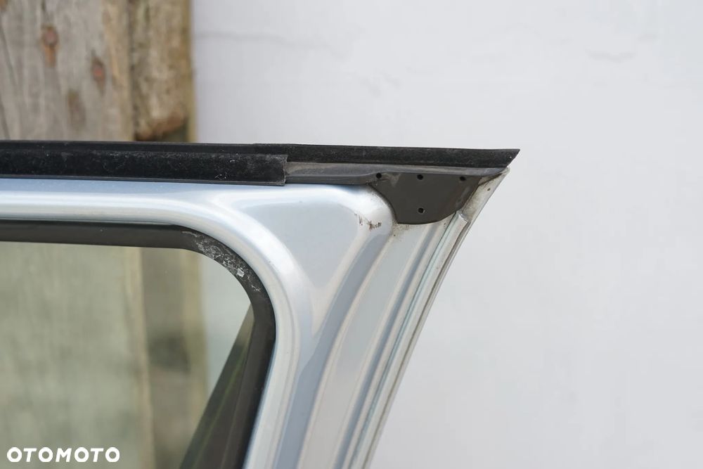 Drzwi przód przednie prawe Skoda Roomster 9452 - 15