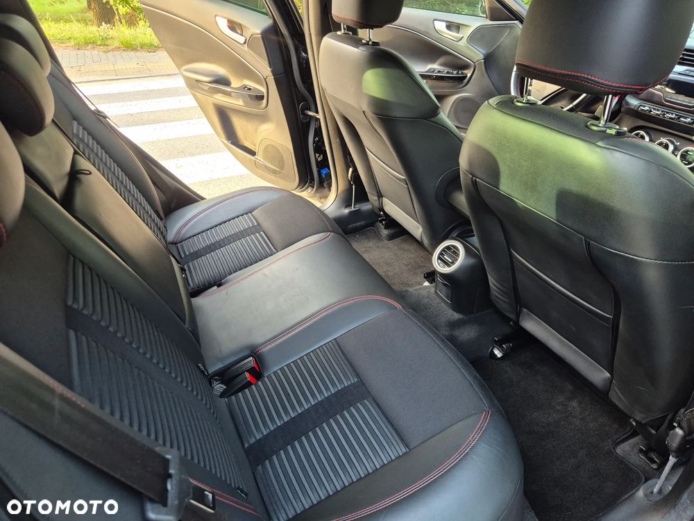 Alfa Romeo Giulietta 1.4 TB 16V Multiair Turismo - 17