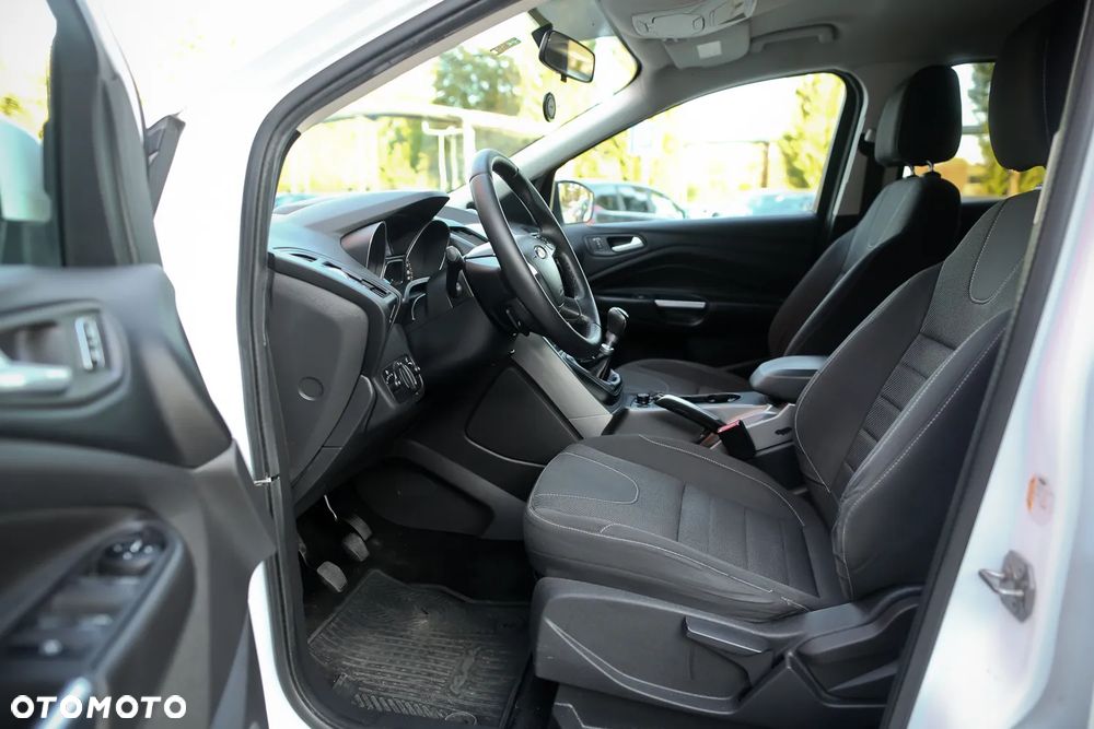 Ford Kuga 2.0 TDCi 2x4 SYNC - 19