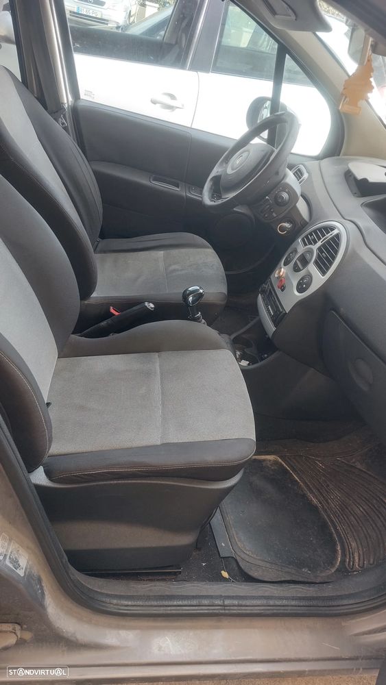 Renault Modus 1.5 dCi Dynamique S - 8