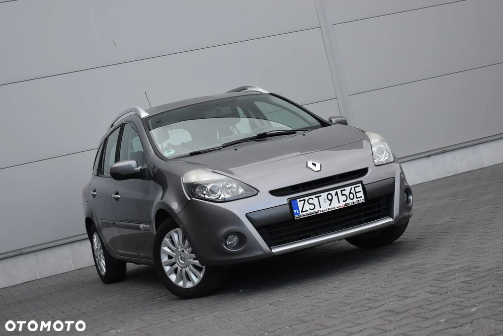 Renault Clio - 17