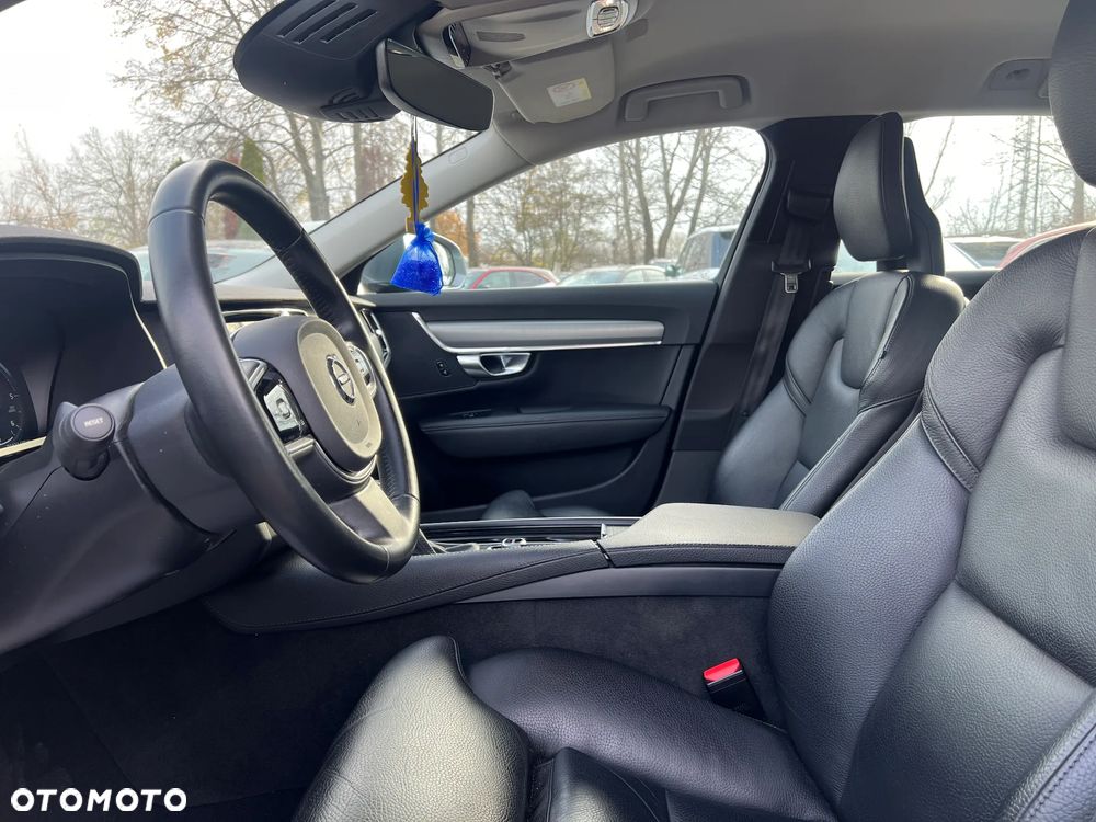 Volvo V90 D4 Momentum - 11