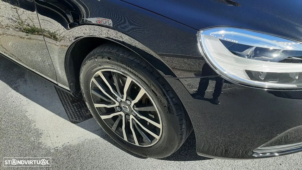 Volvo V40 2.0 D3 Momentum - 17