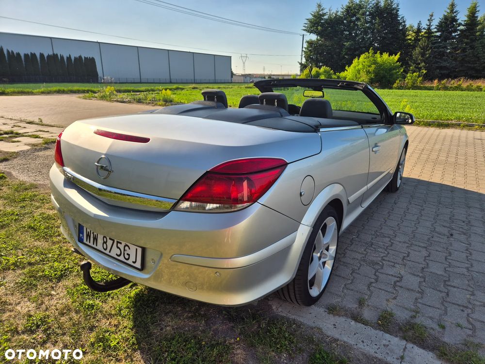 Opel Astra 1.9 CDTI Sport - 11