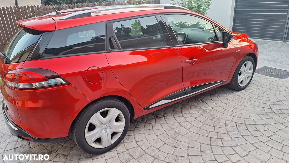 Renault Clio - 5