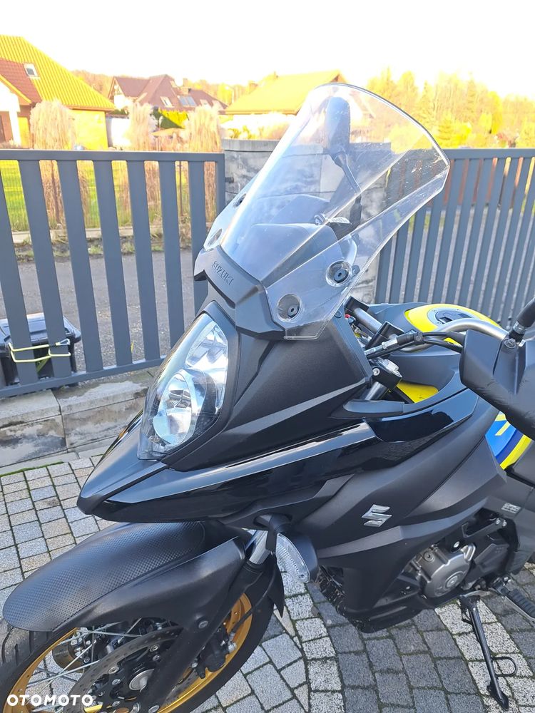 Suzuki V-STROM - 25