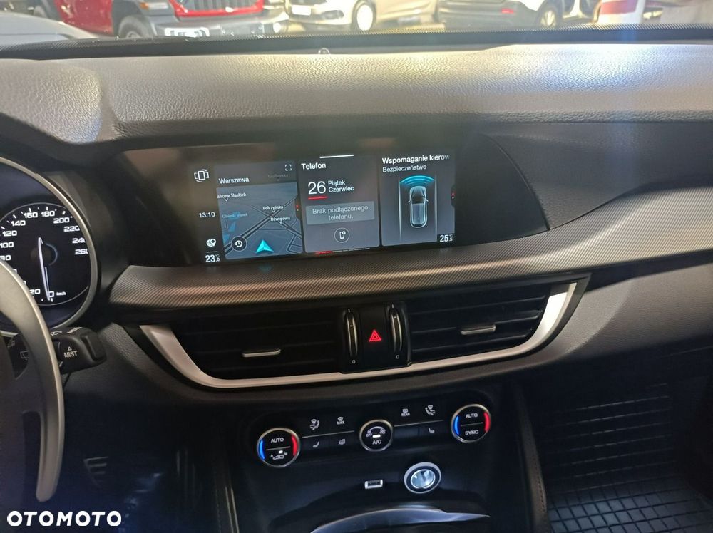 Alfa Romeo Stelvio - 7