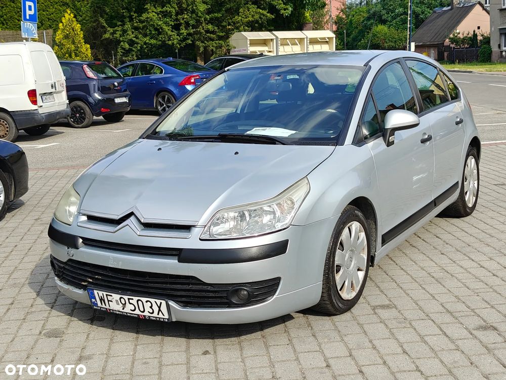 Citroën C4 1.4 16V Advance - 15