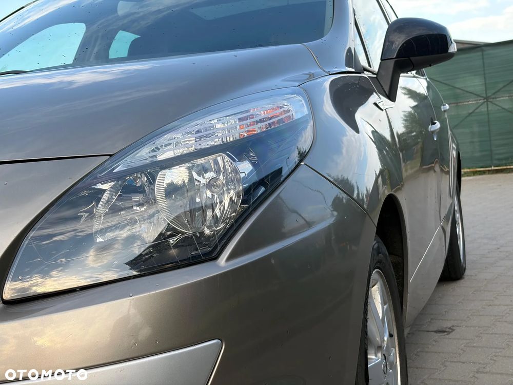 Renault Scenic 1.9 dCi Confort Privilege - 28