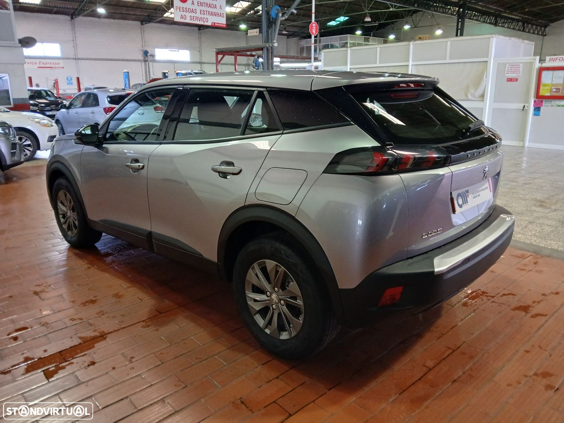 Peugeot 2008 1.2 PureTech Active Pack - 9