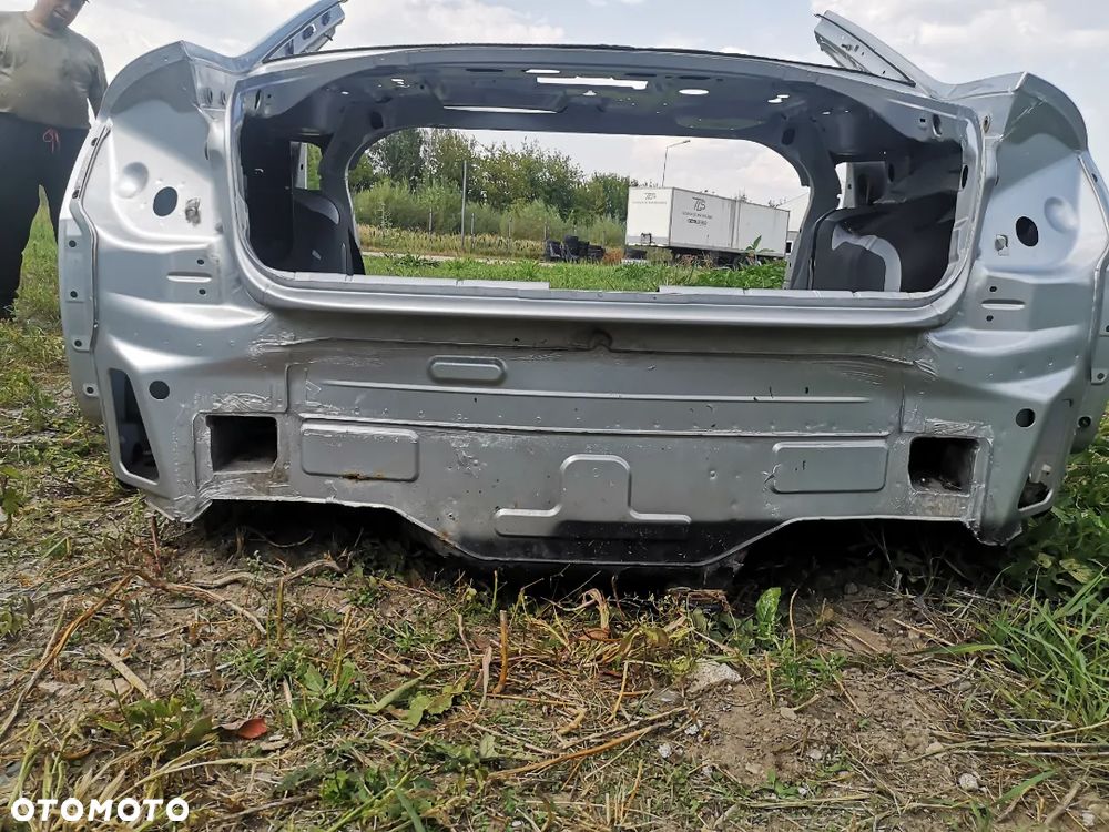 A4 B6 Sedan tył, ćwiartka lewa, ćwiartka prawa, błotnik tył. kolor srebrny - 7