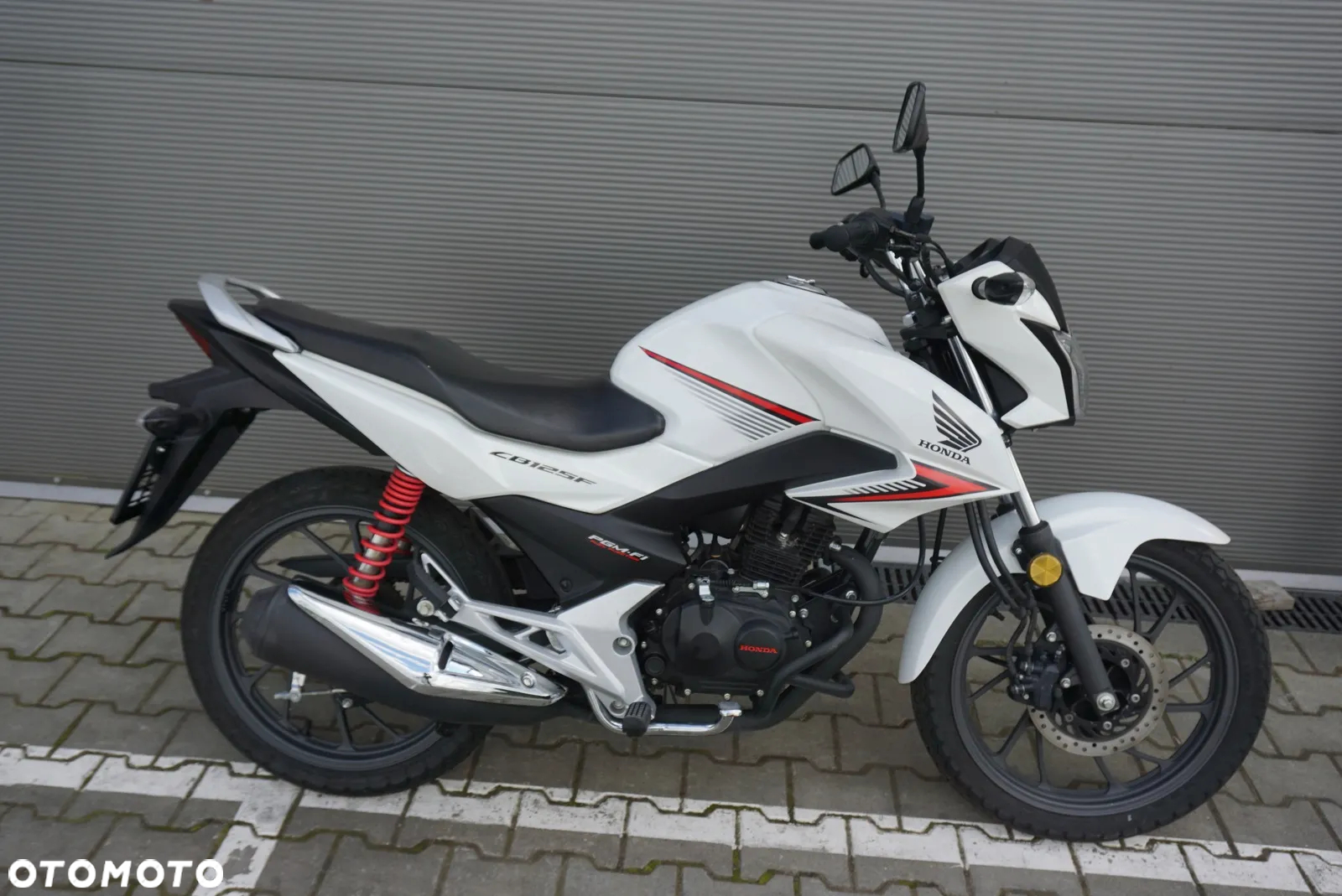 Honda CB - 2