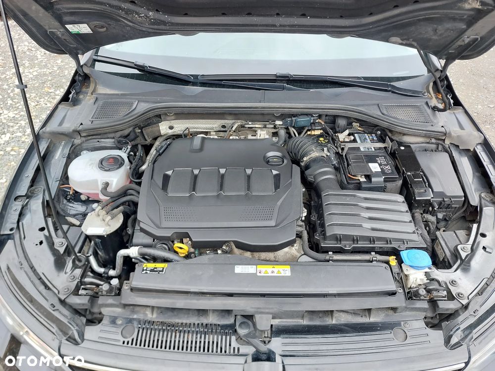 Volkswagen Golf VIII 2.0 TDI Life - 16
