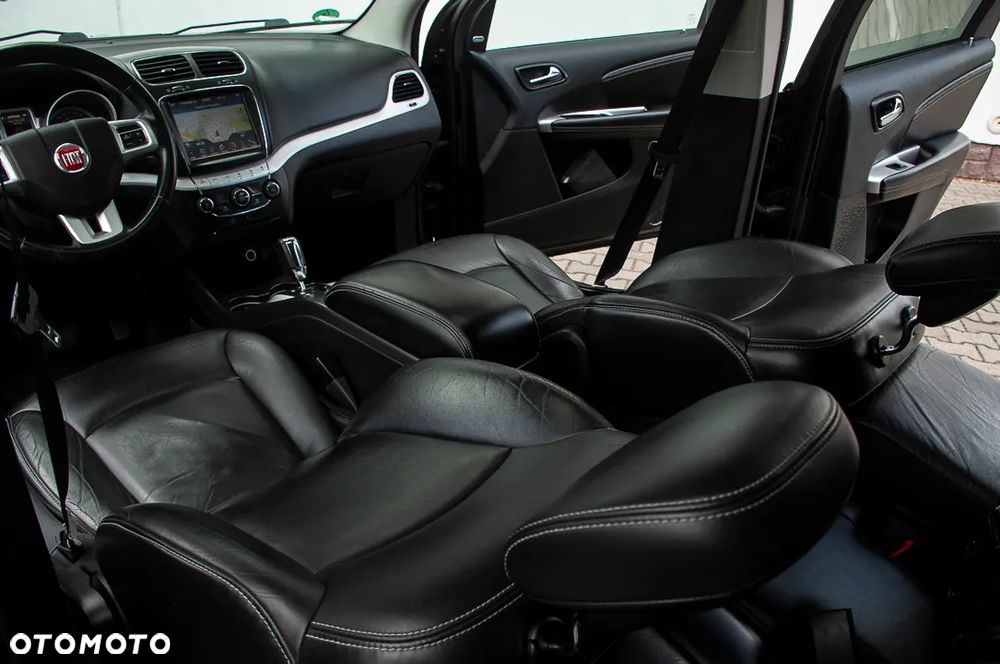 Fiat Freemont 2.0 Multijet 16V DPF Automatik Allrad Lounge - 28