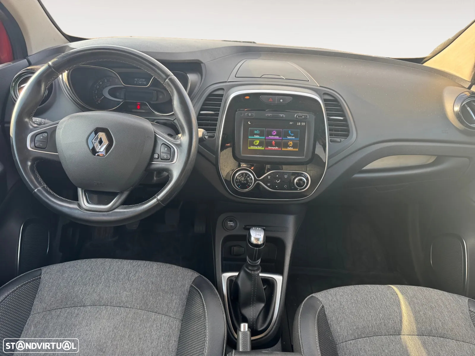 Renault Captur - 12