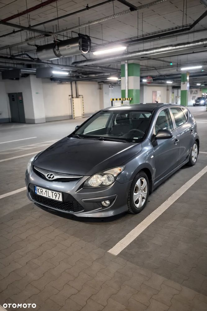 Hyundai i30 1.6 CRDi Comfort EU5 - 2