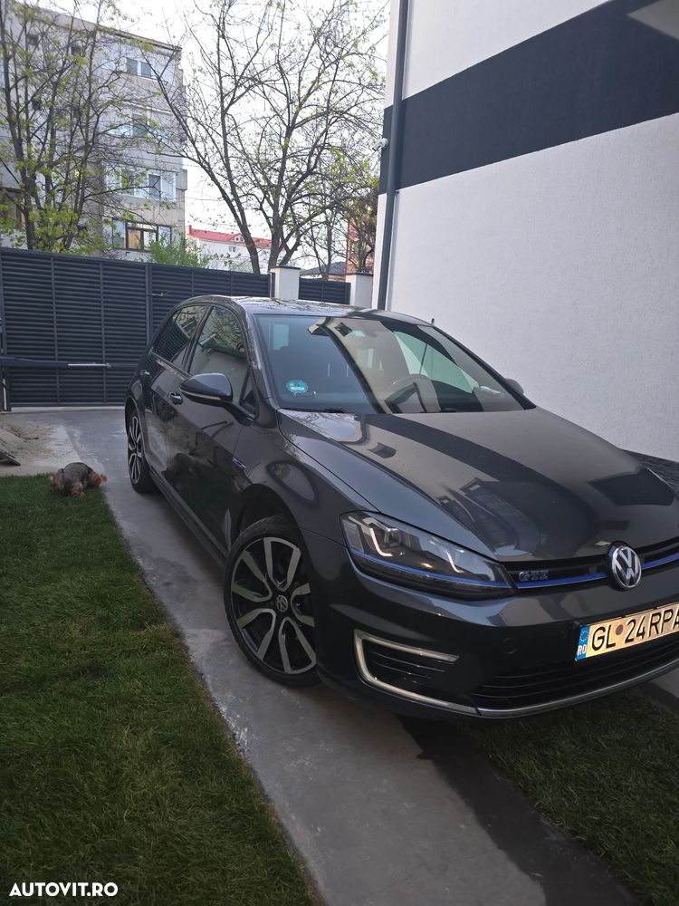Volkswagen Golf 1.4 GTE Plug-In-Hybrid DSG - 2