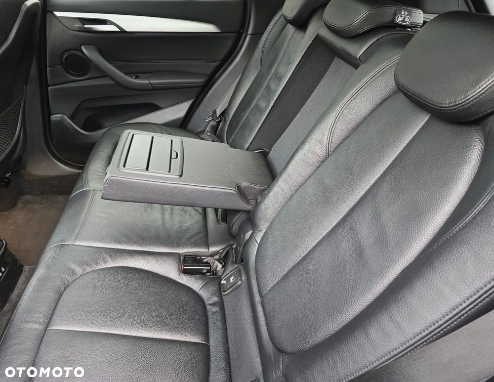 BMW X1 xDrive25e xLine - 19