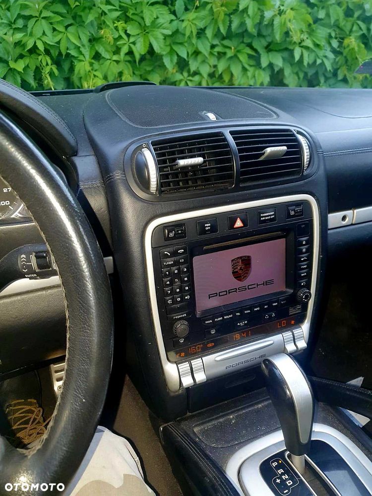 Porsche Cayenne - 7