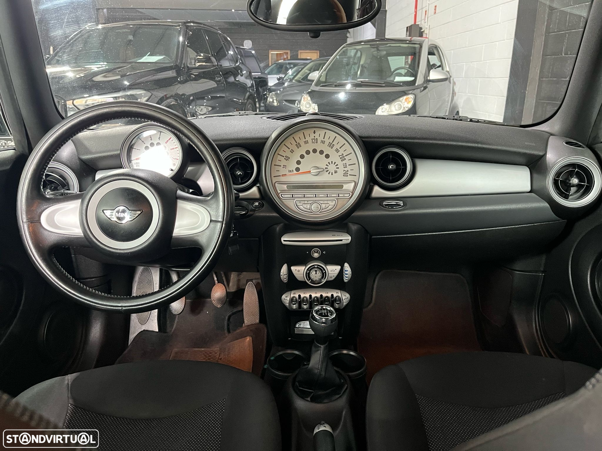 MINI 3 Portas Cooper D - 10