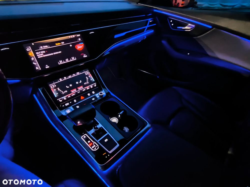 Audi Q8 55 TFSI quattro tiptronic - 9