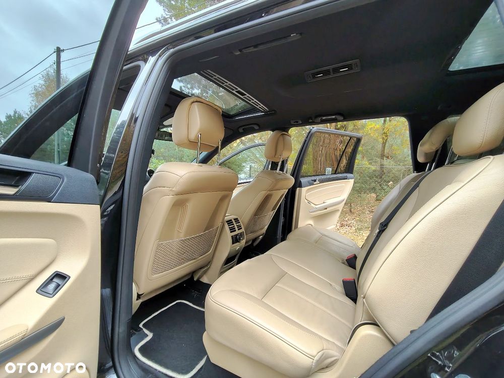 Mercedes-Benz GL 350 CDI BlueEff - 23
