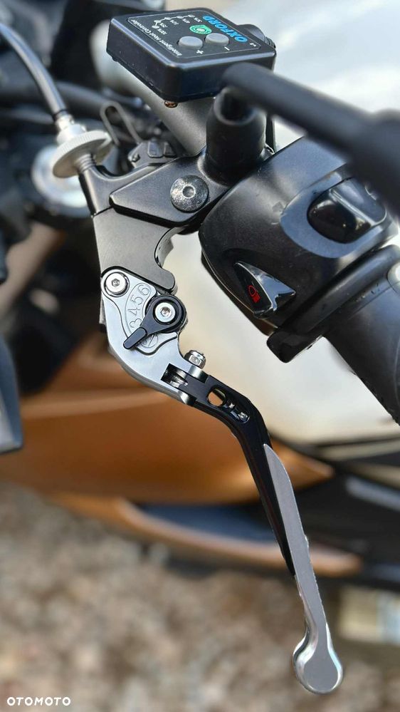Yamaha XJ - 12