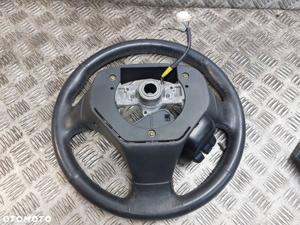 KIEROWNICA + PODUSZKA TOYOTA COROLLA VERSO I 86230-13010 - 9