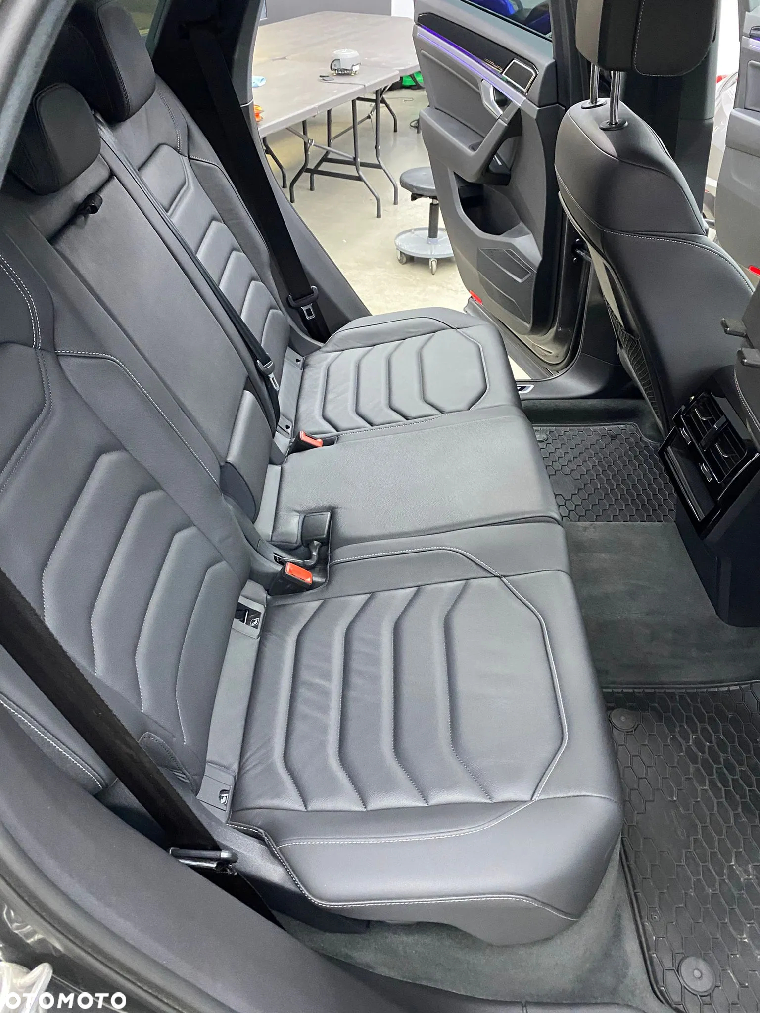Volkswagen Touareg 3.0 V6 TDI SCR 4Mot R-Line - 11