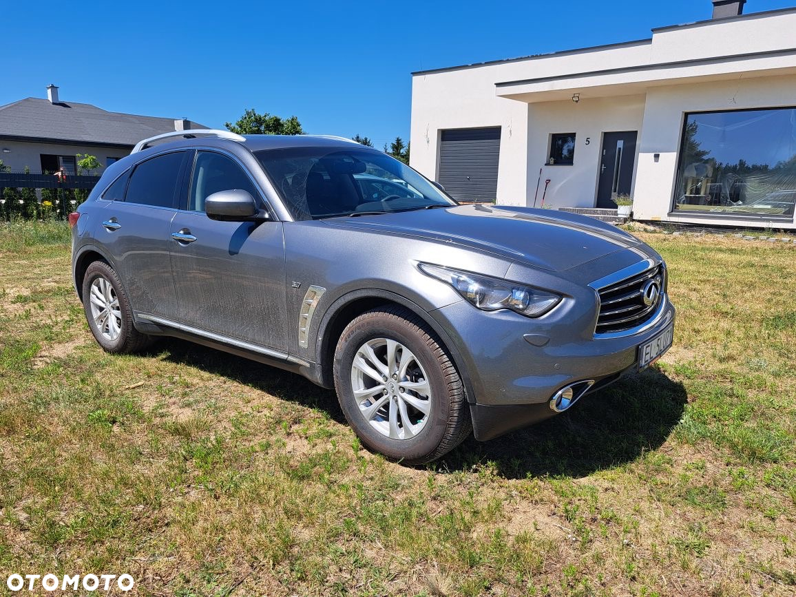 Infiniti QX70 3.7 AWD S - 2