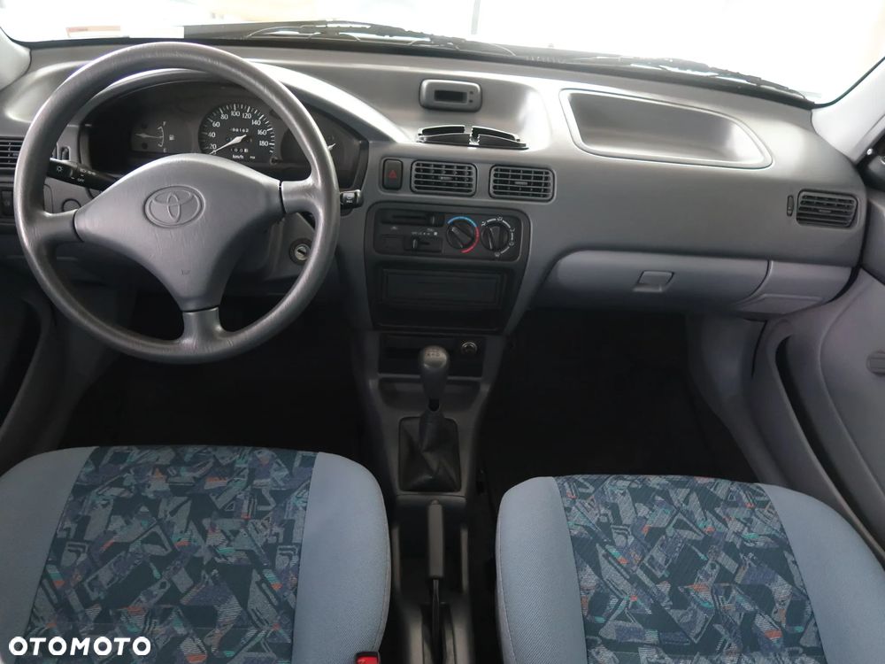 Toyota Starlet 1.4 - 13