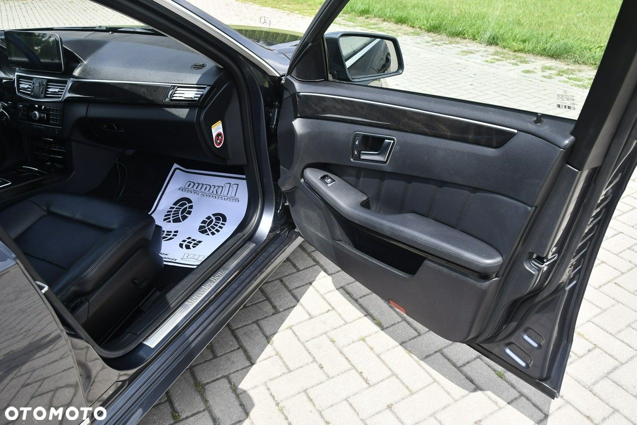 Mercedes-Benz Klasa E - 26