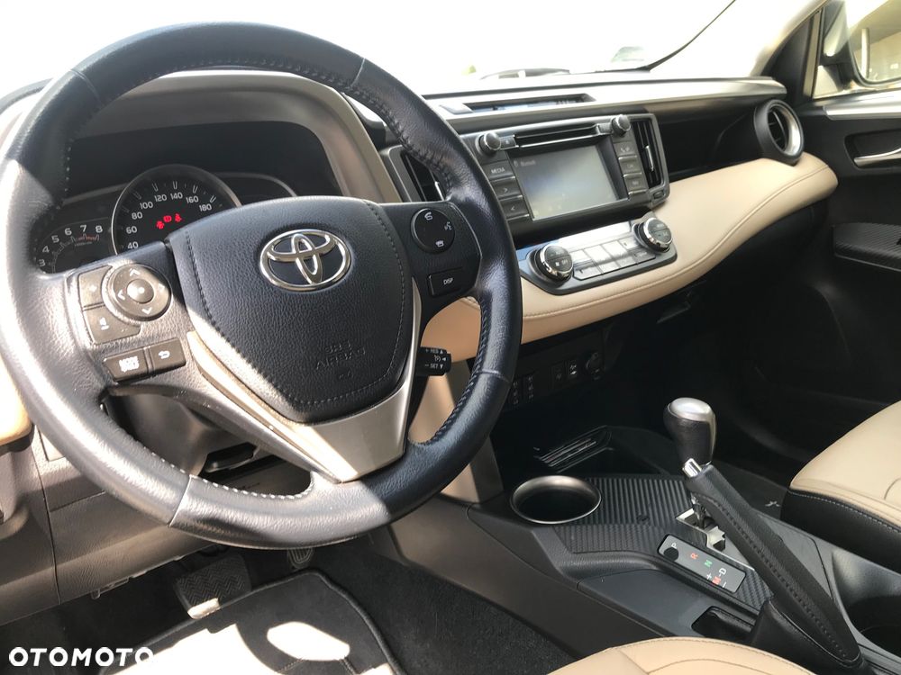 Toyota RAV4 2.0 Prestige MS EU6 - 7