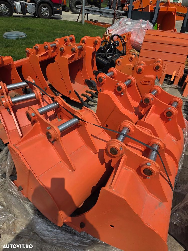 Hitachi ZX19U-6, 2tone, 2024, 539h, rotire in gabarit, Adanc sapare 2,5m, CUPLA RAPIDA+3 CUPE, Senile cauciuc 80% ok extensibile, latime 0,8m, inst picon, LAMA, produs in JAPONIA, sistem antifurt, posibilitate leasing 4ani-CA NOU-PROMOTIE 18.900 EUR+Tva - 29