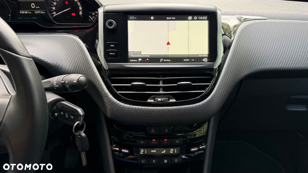 Peugeot 208 PureTech 82 Start & Stop Allure - 12