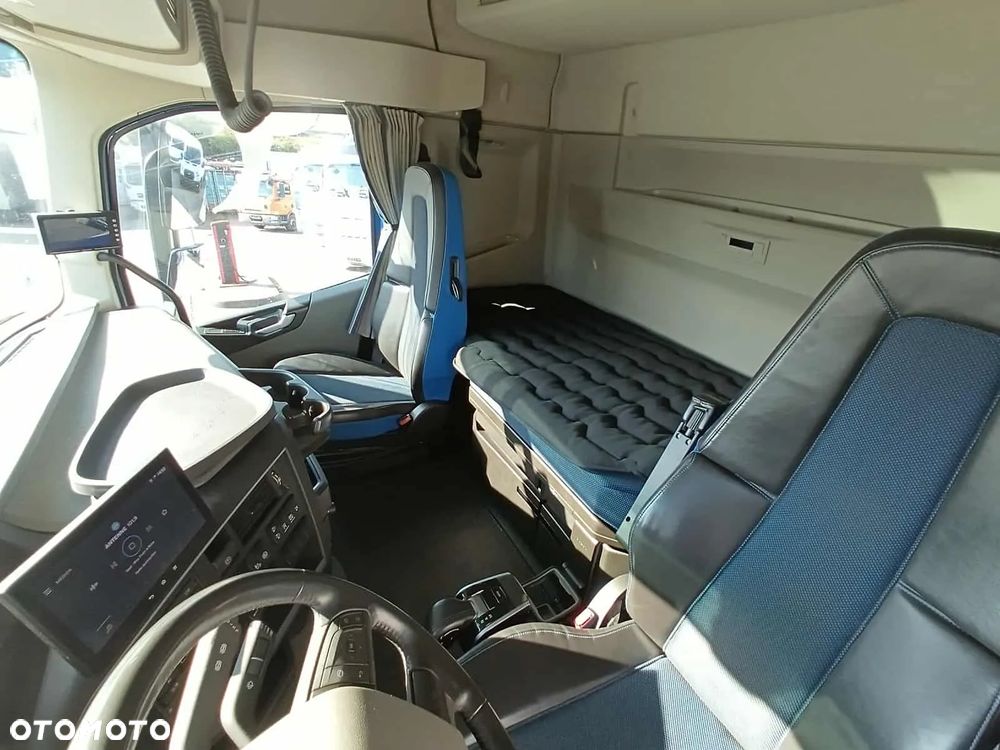 Volvo FH 500 4x2 standard - 9