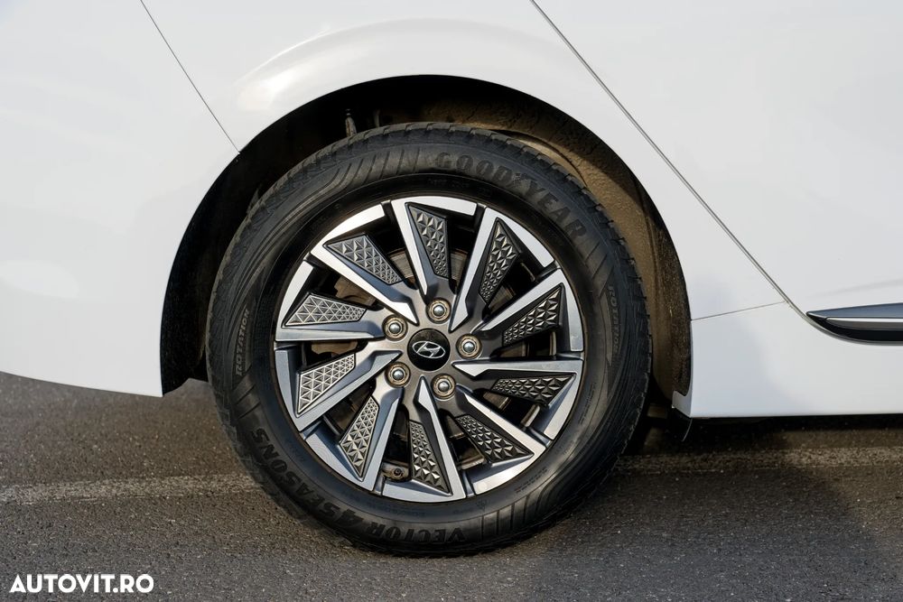 Hyundai IONIQ 136CP Exclusive - 13