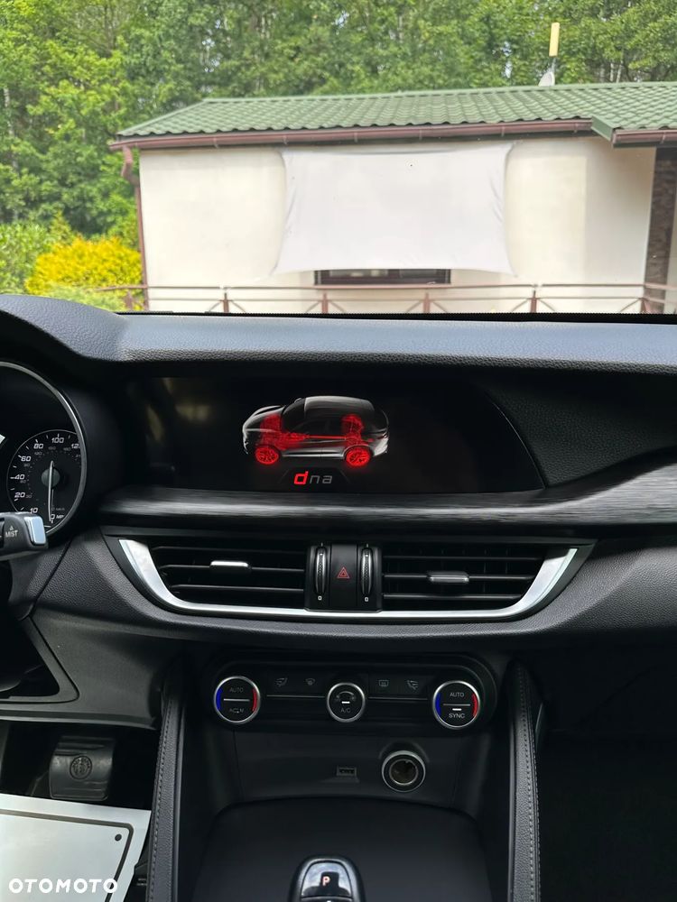 Alfa Romeo Stelvio 2.0 Turbo 16V AT8-Q4 Super - 22