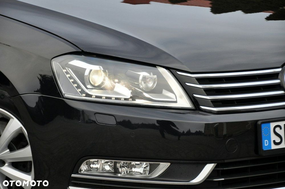 Volkswagen Passat - 12