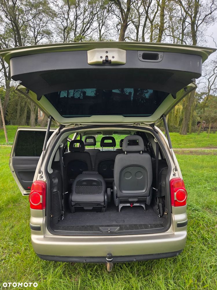Volkswagen Sharan - 11