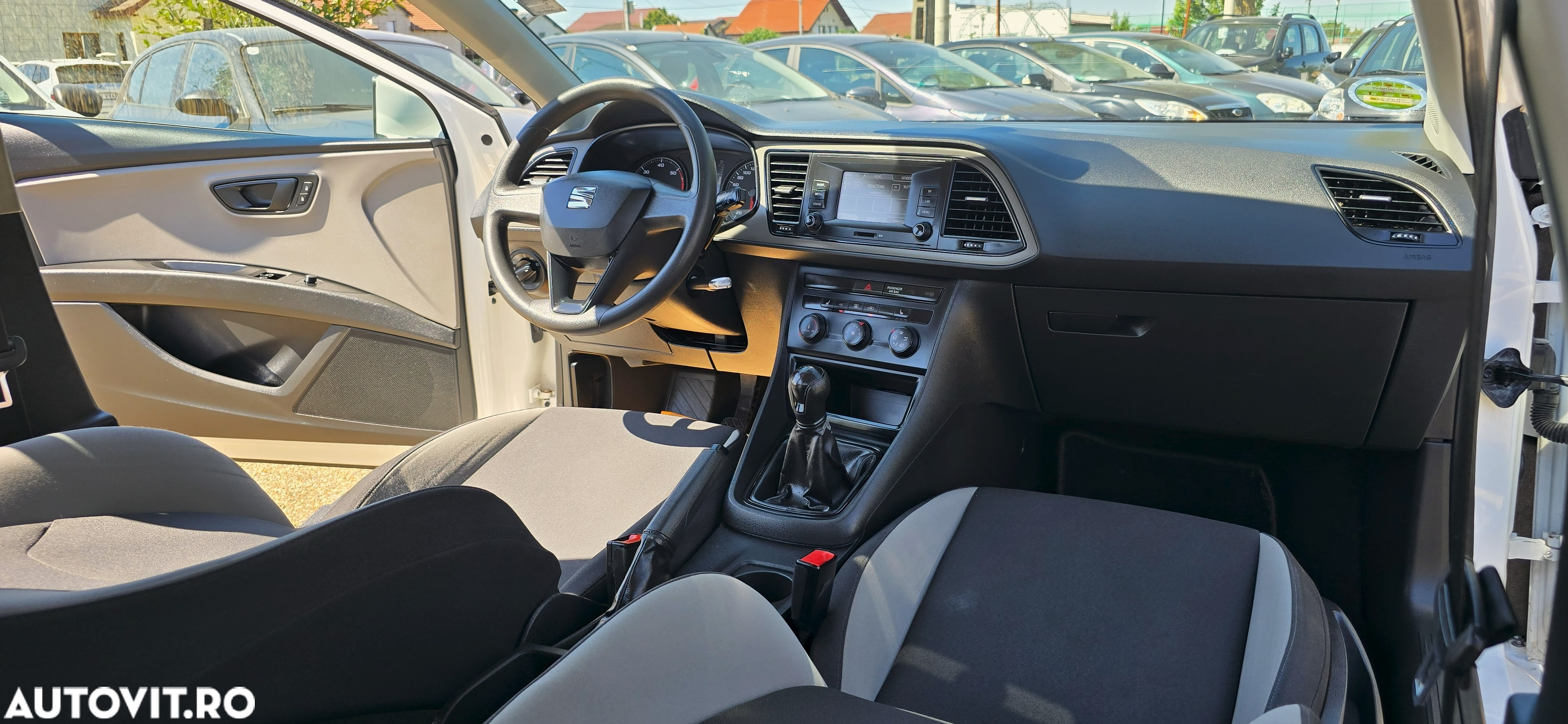 Seat Leon 1.6 TDI Reference - 8