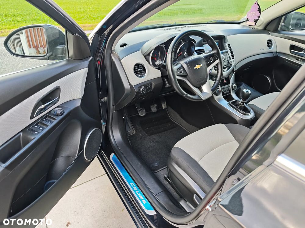 Chevrolet Cruze ver-2-0-d-lt - 8