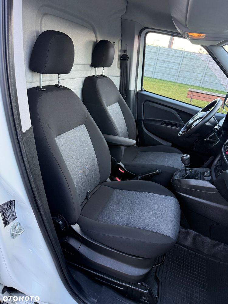 Fiat DOBLO L1H1, gwarancja, 1.6-105km,serwisowany, klima,tempomat, czujniki pdc - 14