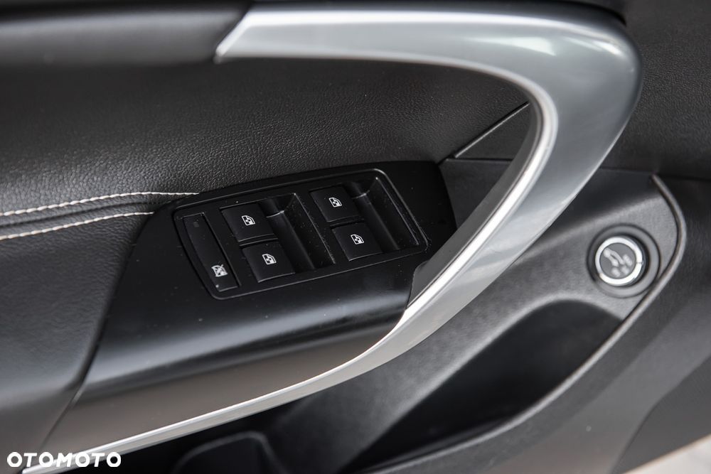 Opel Insignia 2.8 V6 Turbo 4x4 OPC - 17